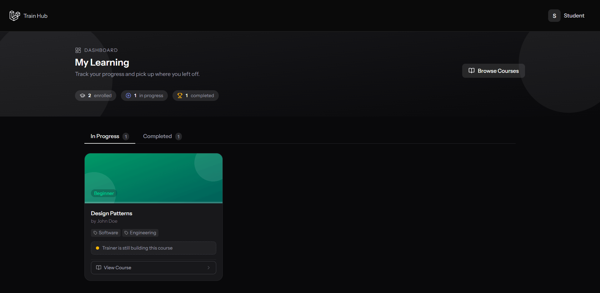 Trainee dashboard with real-time progress bars and lesson status